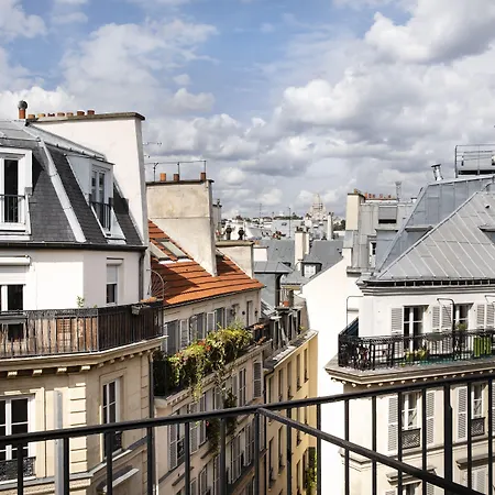 Joe M Paris